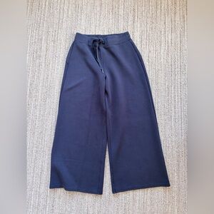 SPANX AirEssentials® Wide Leg Crop Navy Pants